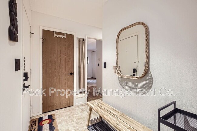 Foto del edificio - 925 Columbia Rd