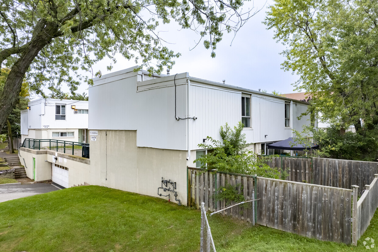 Building Photo - Canlish Road