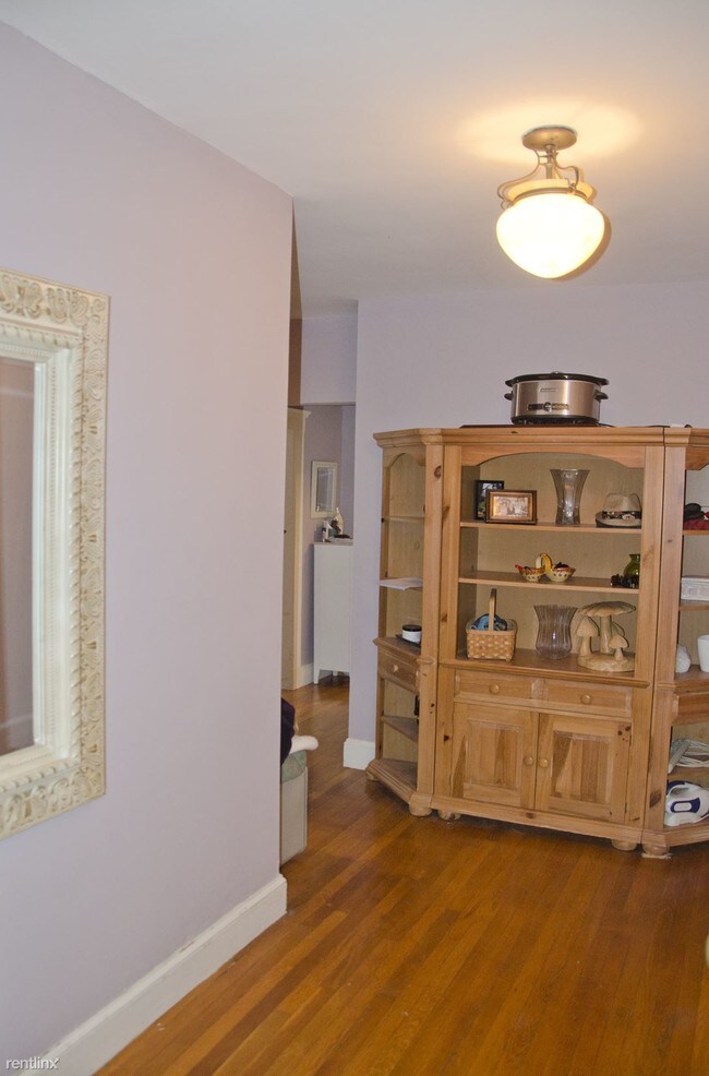 Building Photo - 2 br, 1 bath  - 66 Queensberry St Apt 219