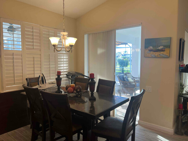 Foto del edificio - 2704 Little Country Rd
