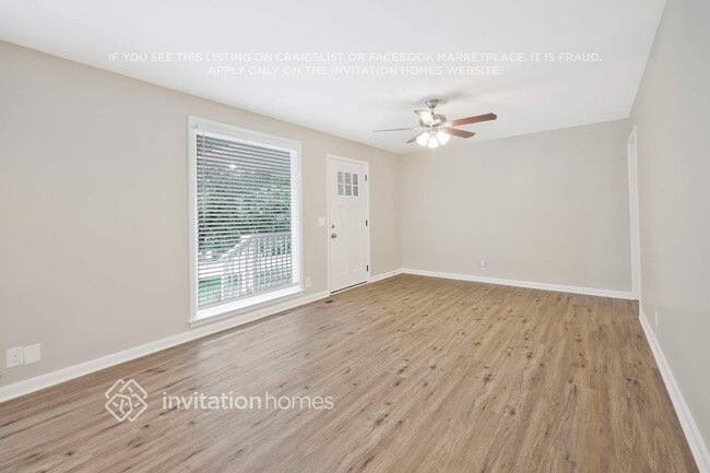 Building Photo - 907 Rexdale Dr