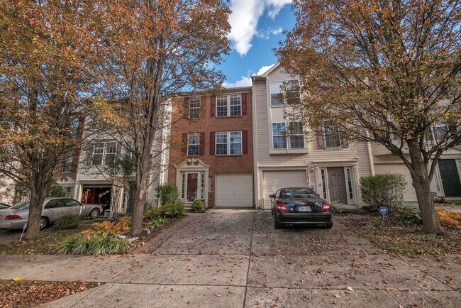 Building Photo - 3 Bed 2.5 Bath Townhome for rent in German...