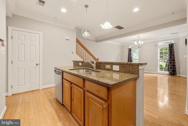 Foto del edificio - 5718 Callcott Way