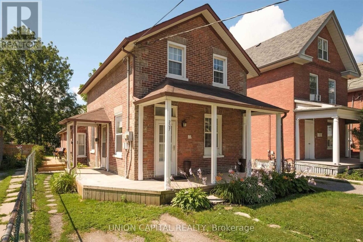 Photo principale - 207 Perry St
