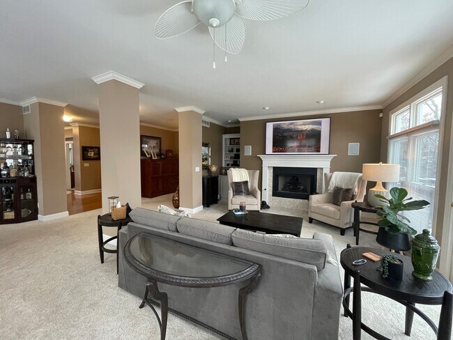Foto del edificio - 4454 Mt Vernon Pl