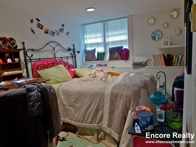 Foto del edificio - 16 Cedar Ln Way