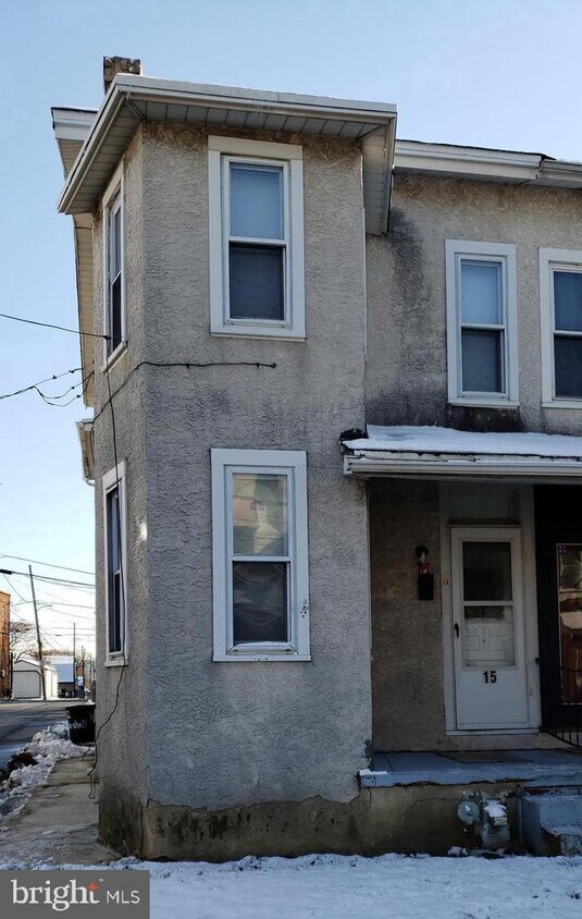 15 Marshall Ave, Marcus Hook, PA 19061 House for Rent in Marcus Hook