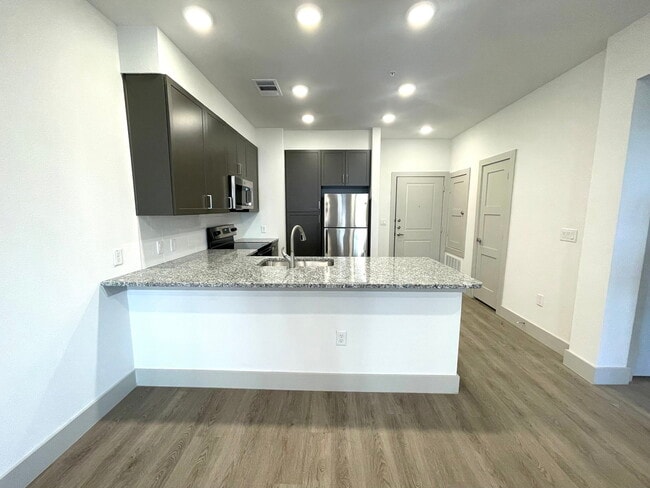 Foto del edificio - 4320 S Legacy Dr