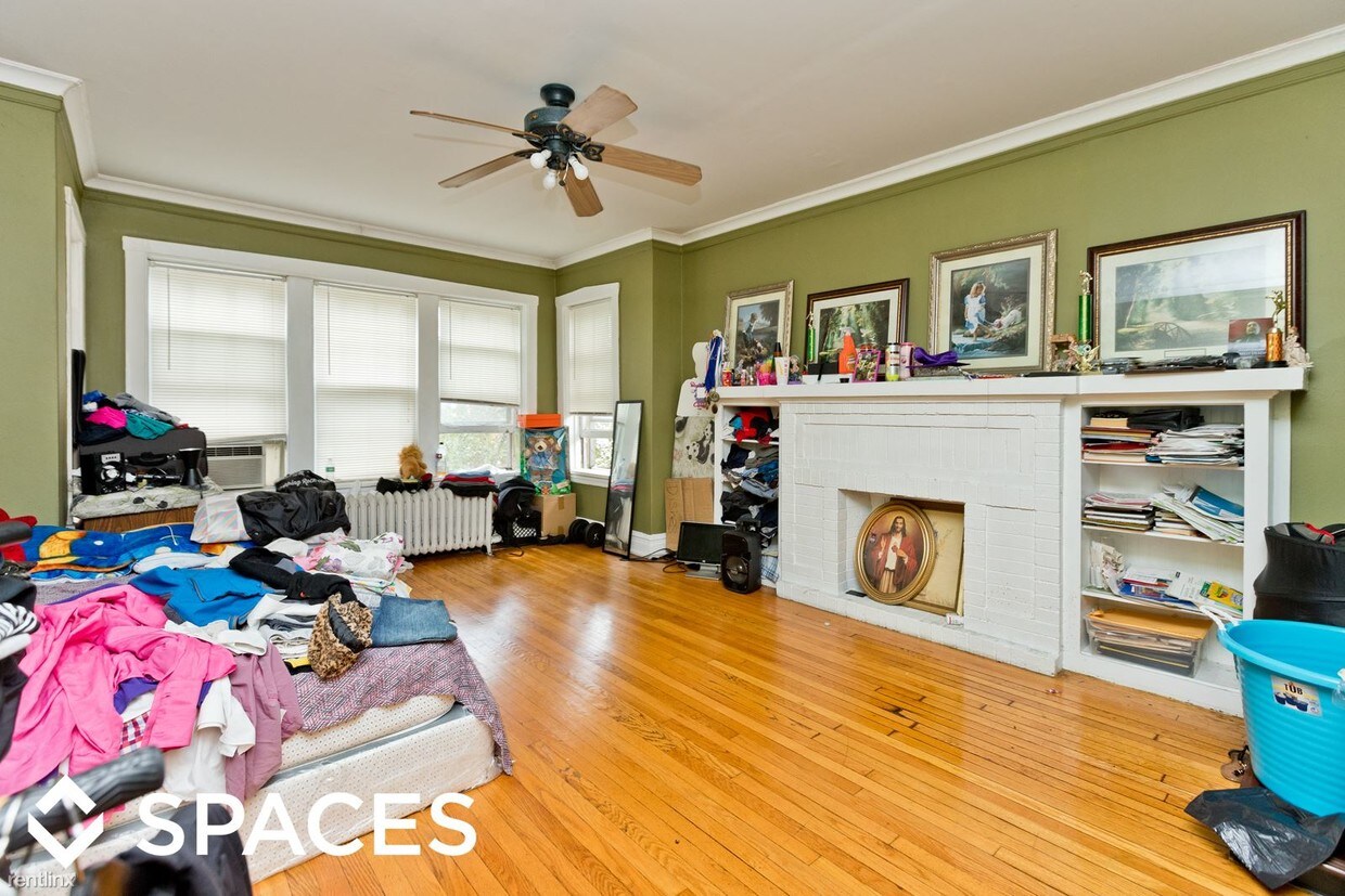 Primary Photo - 5220 N Christiana Ave