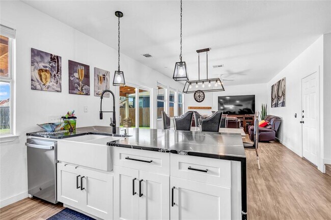 Foto del edificio - 11511 Marshall St