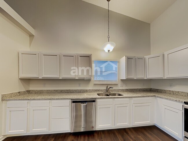 Foto del edificio - 1268 W Crystal Dr