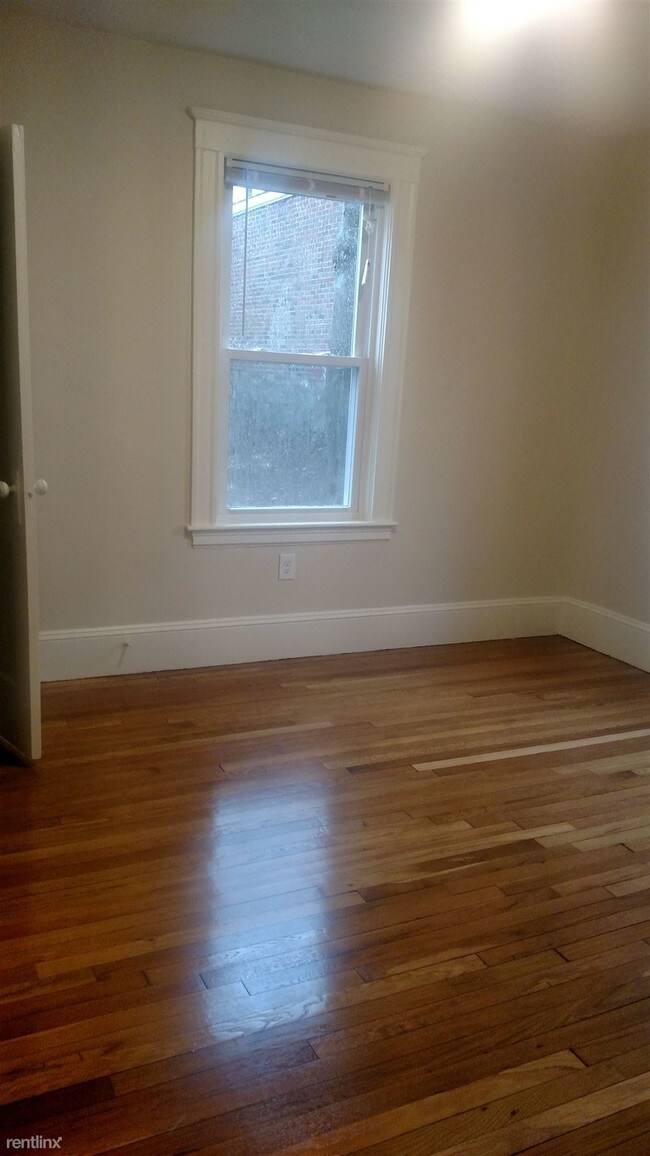 Foto del edificio - 4464 Washington St