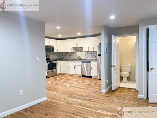 Building Photo - 25 St Stephen St