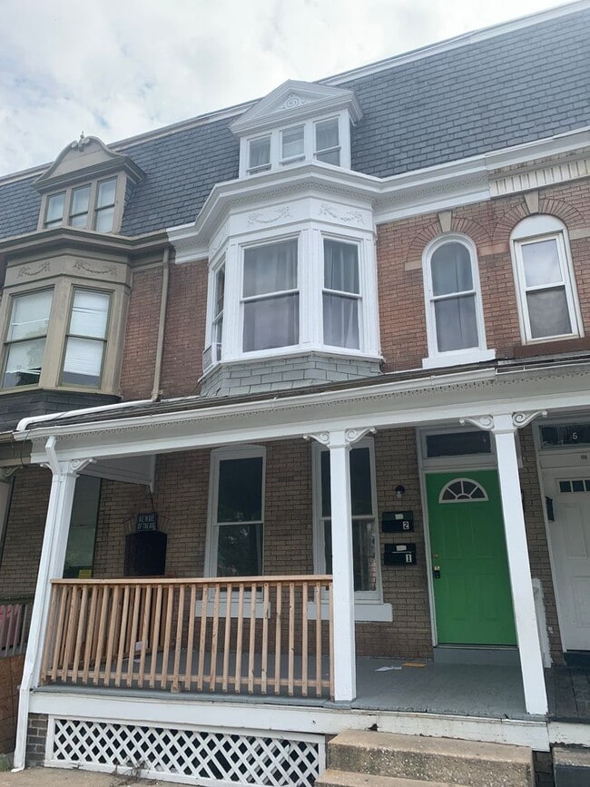 Building Photo - 154 Lafayette St