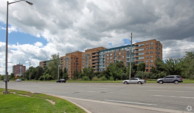 Photo du bâtiment - Emerald Point