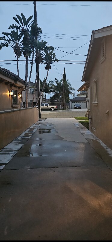 Foto del edificio - 9901 Downey Ave