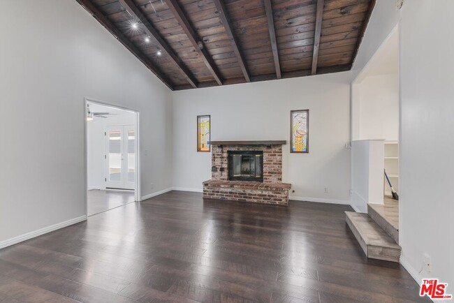 Foto del edificio - 4905 Coolidge Ave