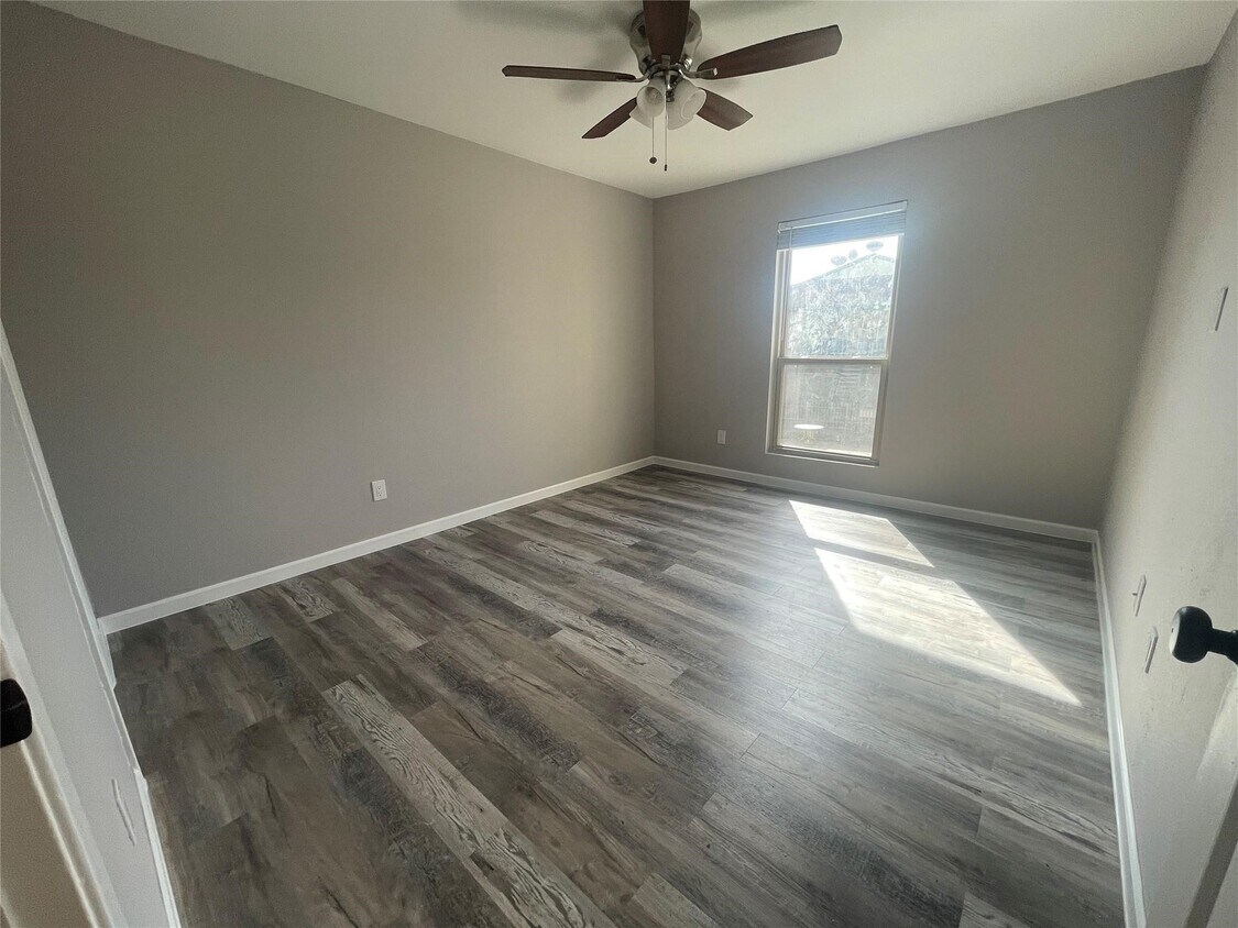 Foto del edificio - 1516 Bay Area Blvd