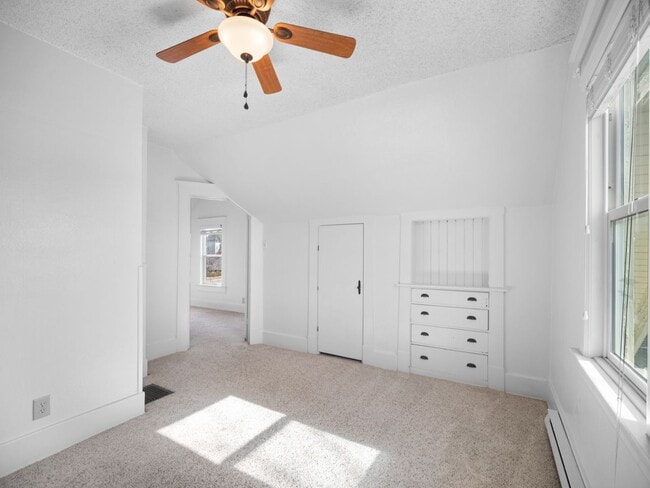 Building Photo - 4 Bed, 2 Bath Long Term Rental in GU District