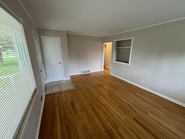 Foto del edificio - W142N6518 Florence Ave