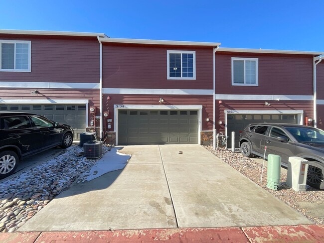 Building Photo - 3 Bedroom Townhome Available Near Hancock Expy & S Powers Blvd!