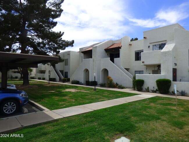 Foto del edificio - 4730 W Northern Ave
