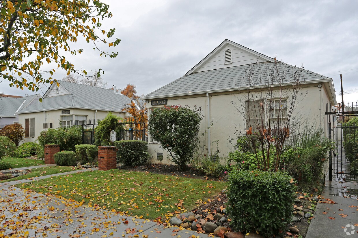 Primary Photo - 1415-1419 U St