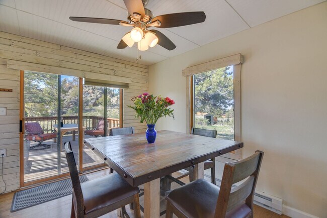 Foto del edificio - 465 Springmeadow Way
