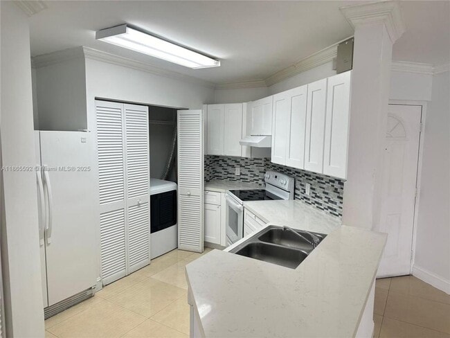 Foto del edificio - 6292 NW 186th St