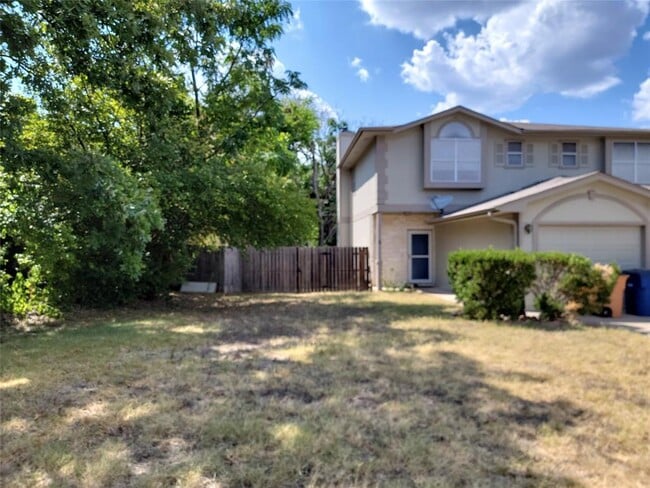 Building Photo - 6606 Windrift Way