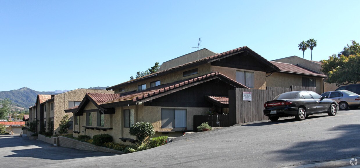 Glendora Hacienda Apartments Glendora, CA