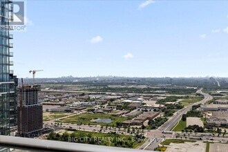 Building Photo - 1000 Portage Pkwy