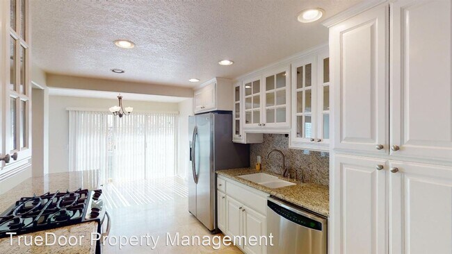 Building Photo - 3 br, 2.5 bath House - 451 Kakkis Dr # 102