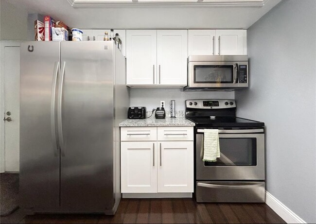 Foto del edificio - 4896 S Dudley St
