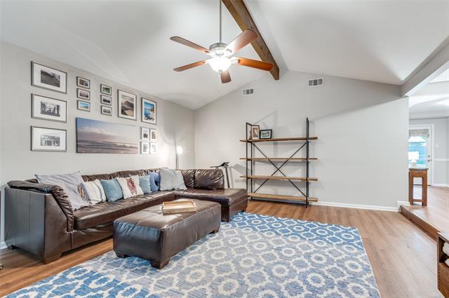 Foto del edificio - 2828 Oak Forest Dr