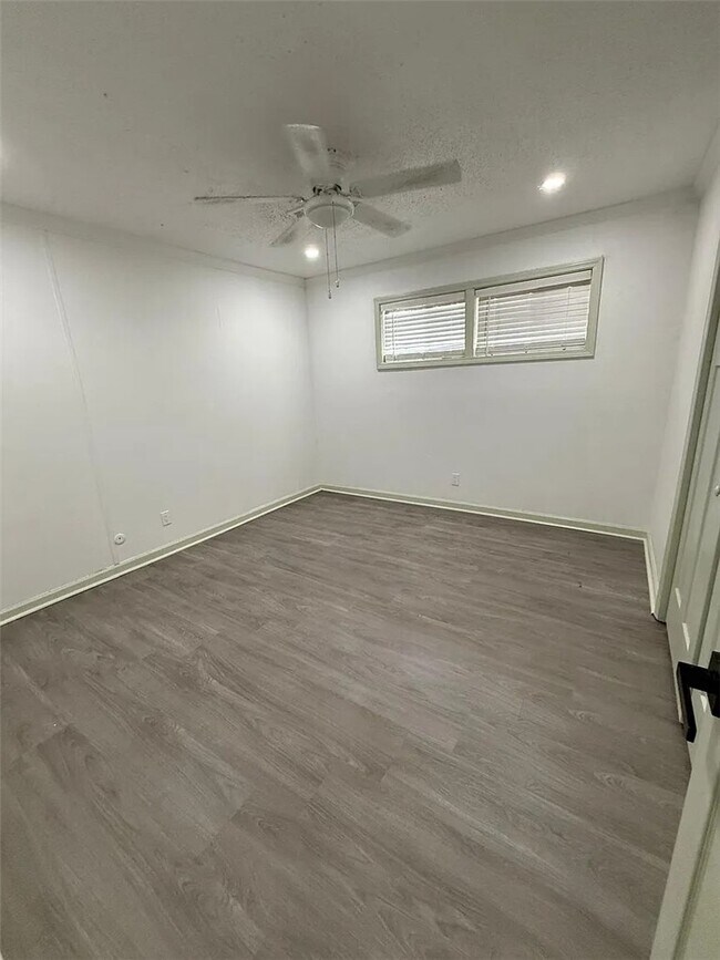 Foto del edificio - 1840 Kaywood Ln