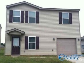 Building Photo - 16701 Wellhouse Dr