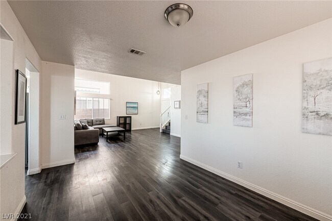 Building Photo - 3668 Springbud Dr