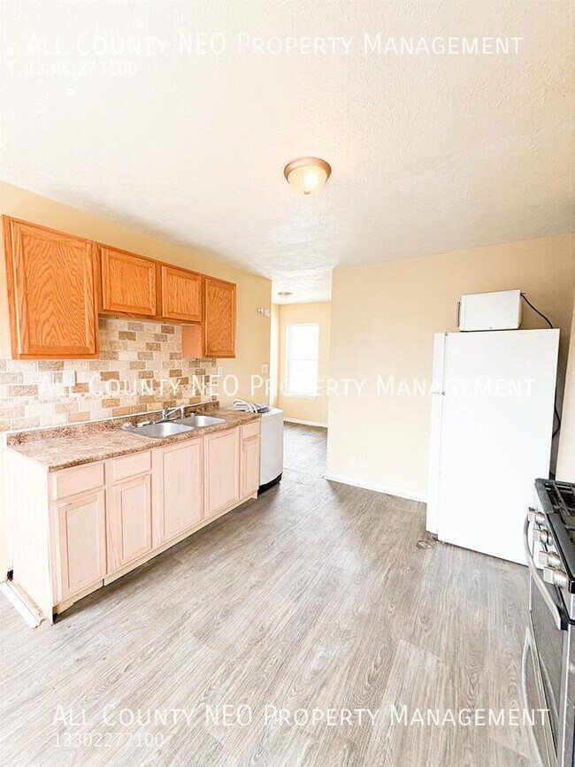 Foto del edificio - 4116 Denison Ave
