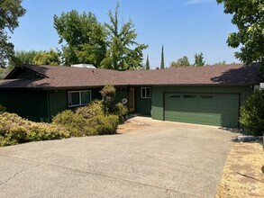 Building Photo - 4070 Oro Ct