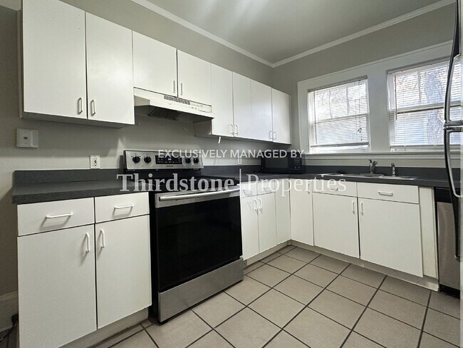 Foto del edificio - 2881 Selma St