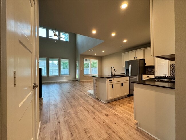 Foto del edificio - 10213 Prairie Creek Ln