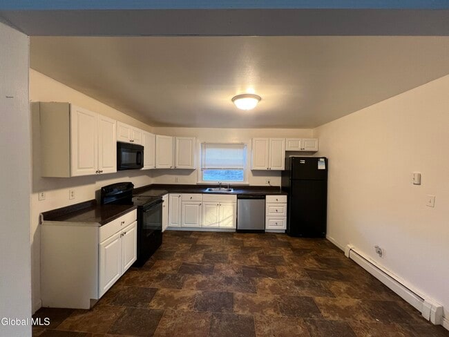 Foto del edificio - 11-21-21 Ashdown Rd