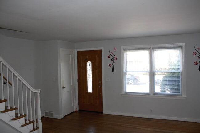 Building Photo - 3123 N 6th St