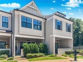 Building Photo - 677 Stickley Oak Way