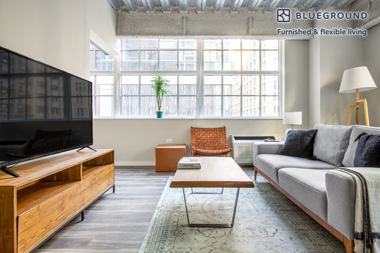 Foto principal - 60 E Benton Pl