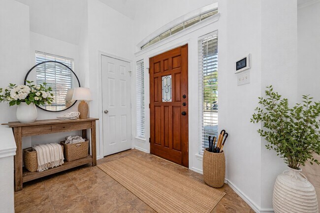 Foto del edificio - 15619 Winding Valley Dr