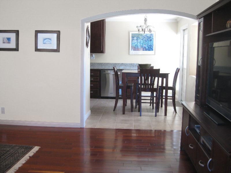 Primary Photo - 3542 Kelton Ave