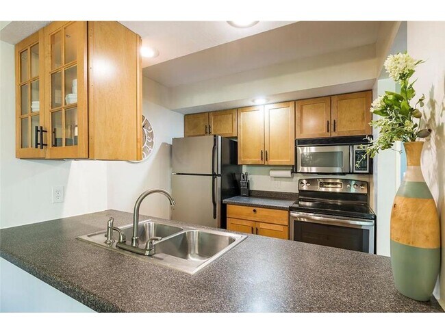 Foto del edificio - 334 W 5th St