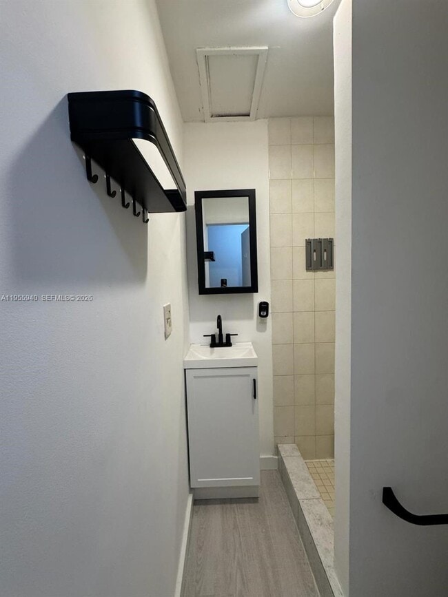 Foto del edificio - 624 Mokena Dr